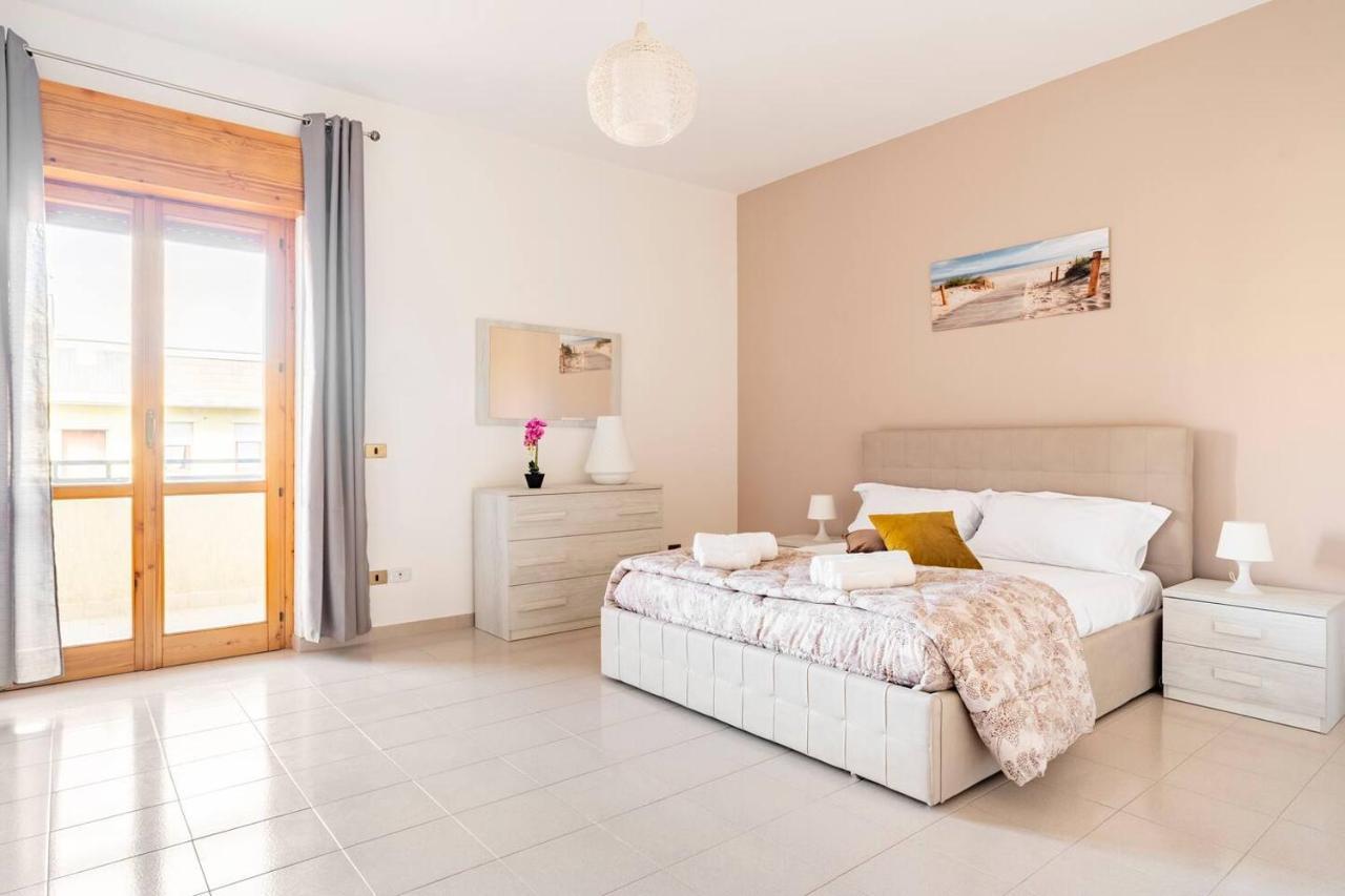 "Le Camere Di Beppe", Ampio E Luminoso Appartamento A Lecce Extérieur photo