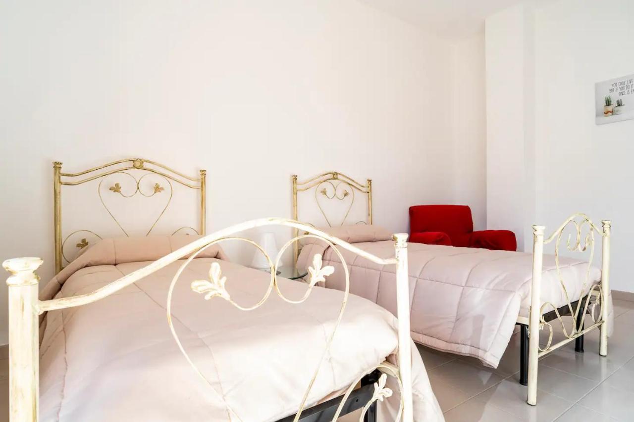 "Le Camere Di Beppe", Ampio E Luminoso Appartamento A Lecce Extérieur photo